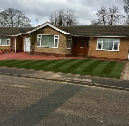 A front garden at Stapleford, Nottingham: Click Here To View Larger Image